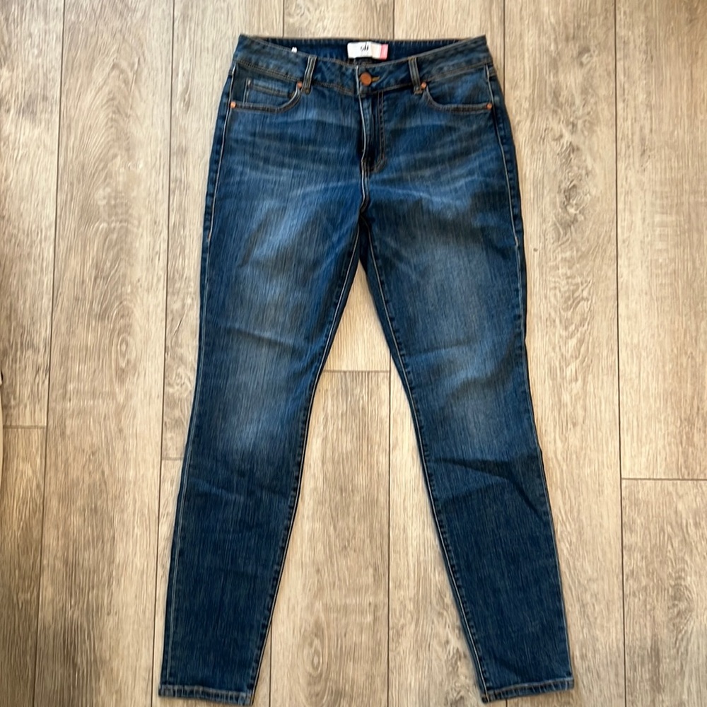 Cabi Skinny Jeans (style 5882)